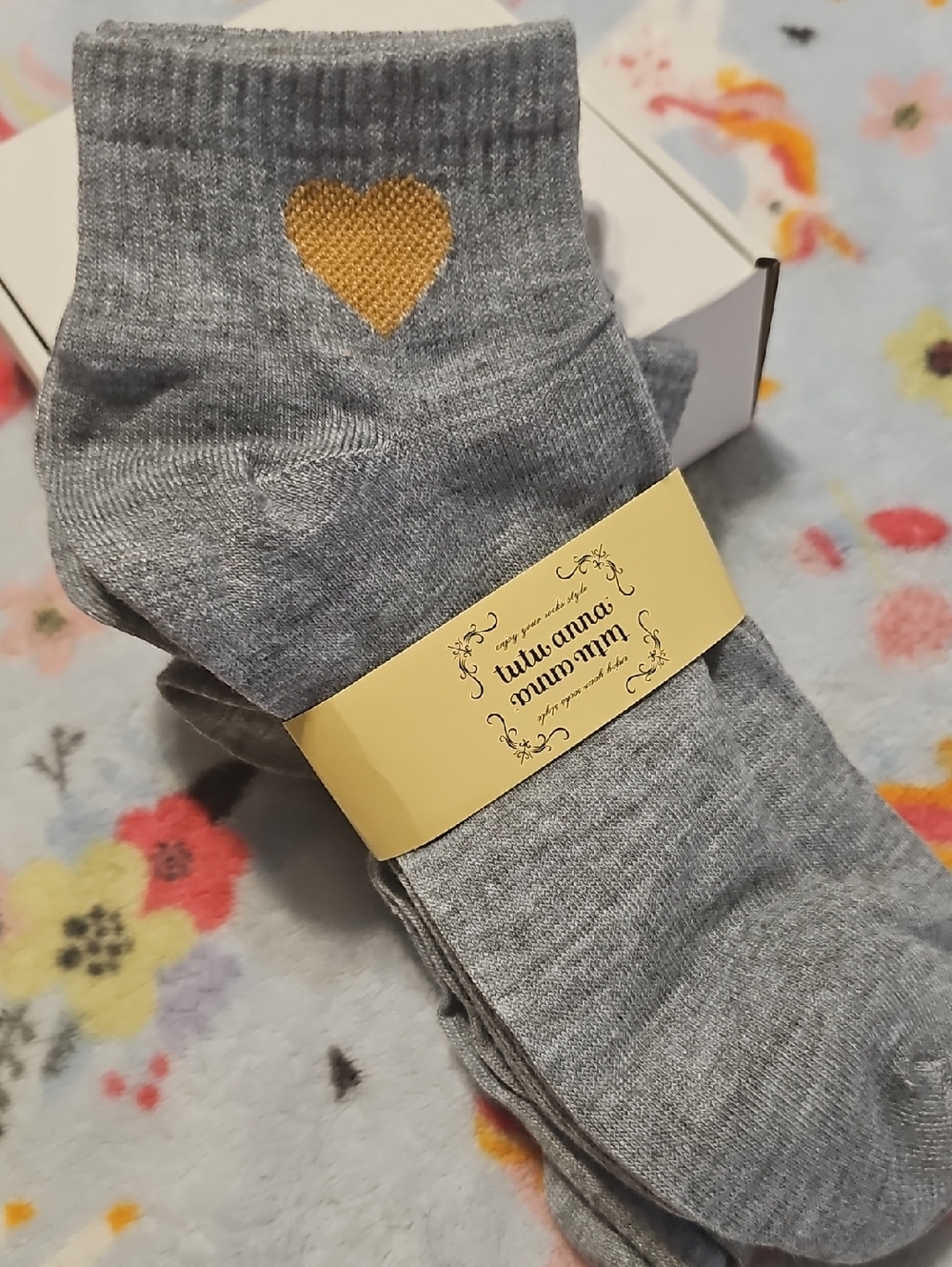 Women's Gray Crew Socks with Gold Heart Accent - Tutuwanna